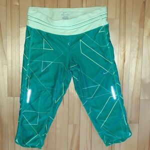 Nike leggings geometric size medium